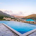 Arcadia - One Bedroom With Terrace And Sea View 아파트