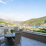 Appartamento Arcadia - One Bedroom With Terrace And Sea View *