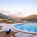 Arcadia - One Bedroom With Terrace And Sea View 아파트 *