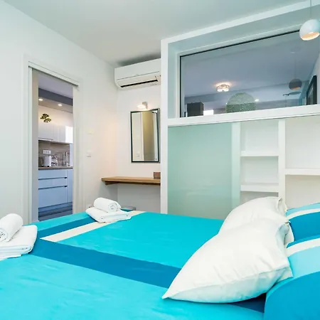 Arcadia - One Bedroom With Terrace And Sea View Apartment