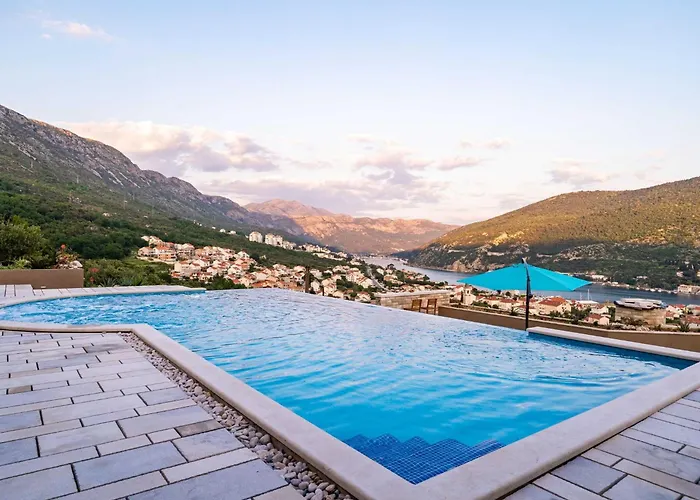 Arcadia - One Bedroom With Terrace And Sea View Apartment