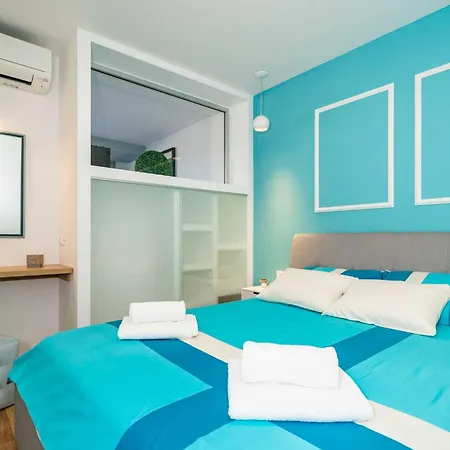 Arcadia - One Bedroom With Terrace And Sea View *