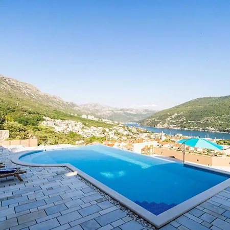 Arcadia - One Bedroom With Terrace And Sea View Apartment *