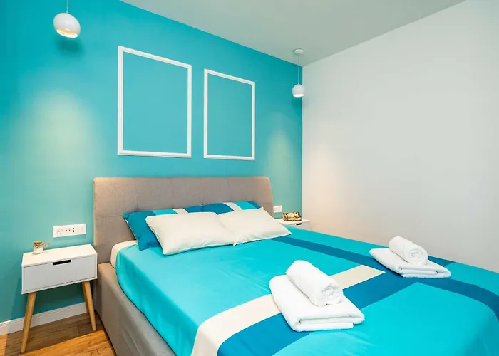 Arcadia - One Bedroom With Terrace And Sea View *